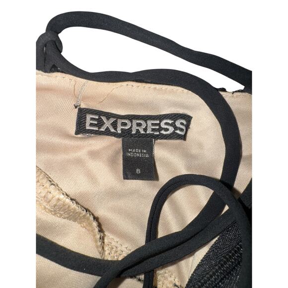 Express black lace halter lace up romper size 8 - Picture 6 of 7
